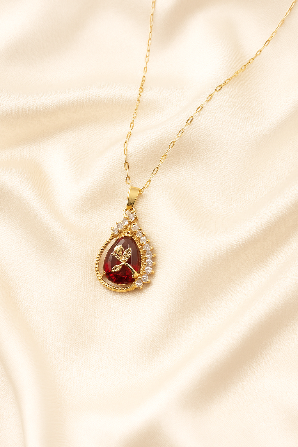 Zelra GarnetLeaf Teardrop Pendant Necklace