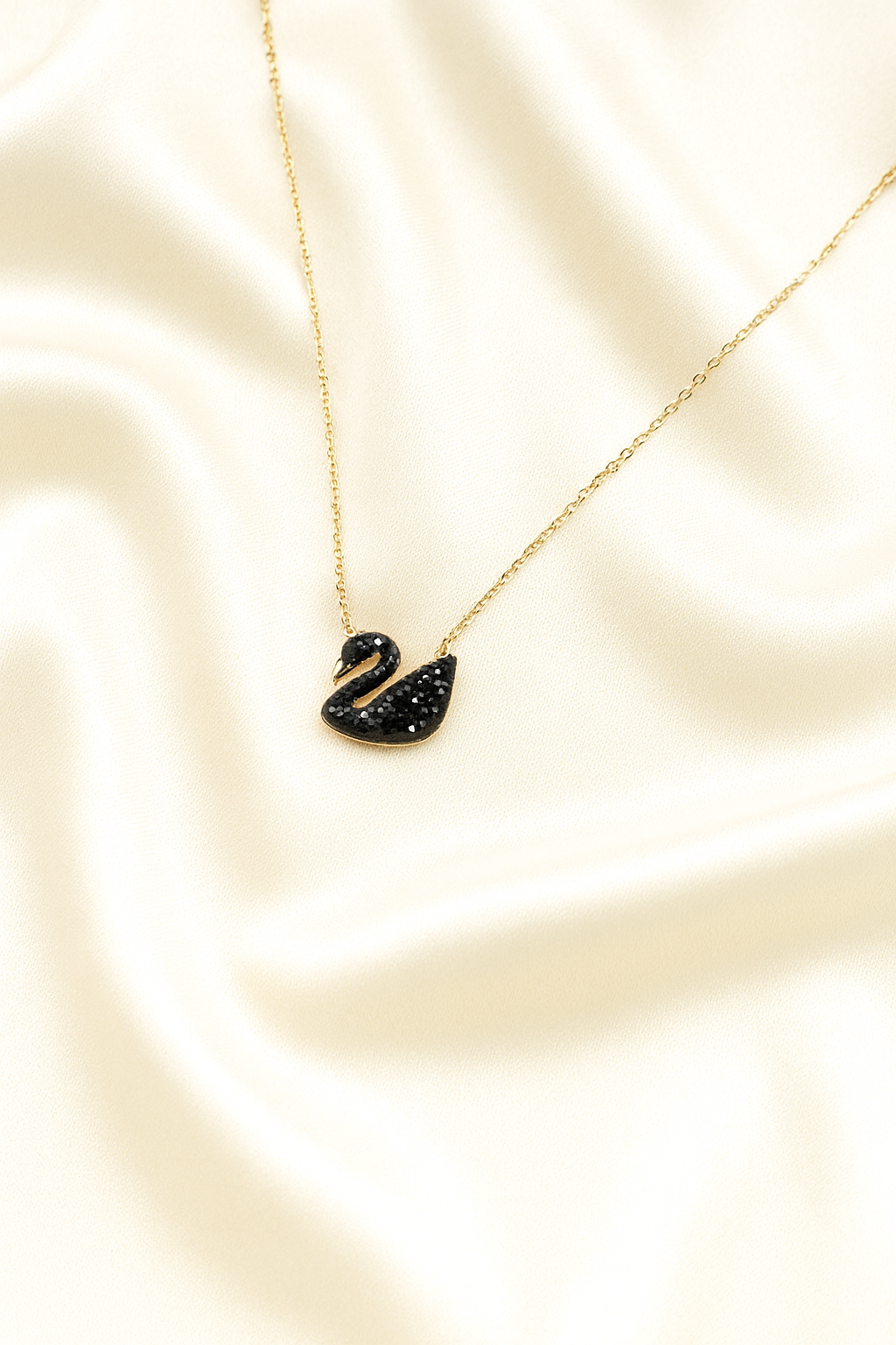 Pearl Chain, Swan/Duck Locket Or Titli Chain Pendal And Dokiya, Tanmaniya in gold plated ( Small )