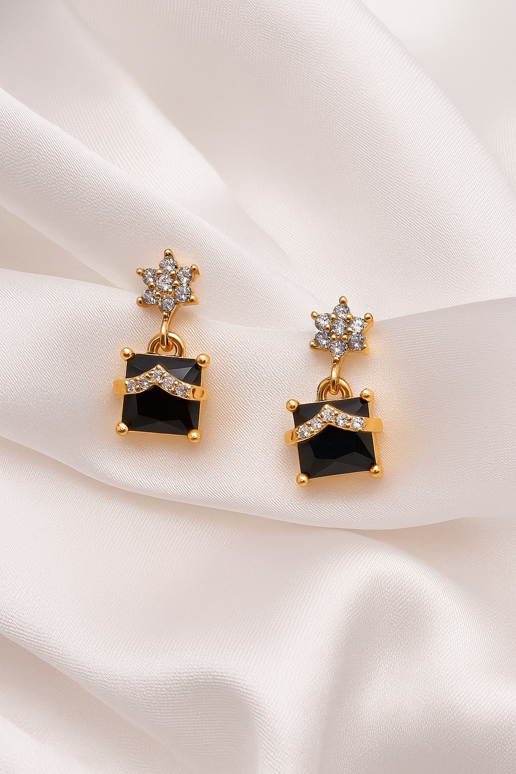 Zelra Midnight Elegance Black Square Earrings